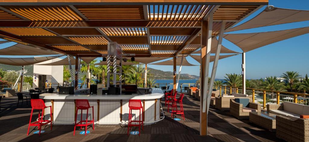 هتل دبل تری بای هیلتون ایزل کلاب بدروم